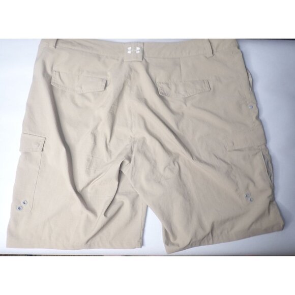 Under Armour Men's‎ Golf Athleisure Shorts Size 40 Khaki Nylon Flat Front - Picture 6 of 7